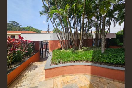 Apartamento à venda com 100m², 2 quartos e 2 vagasFachada e portaria