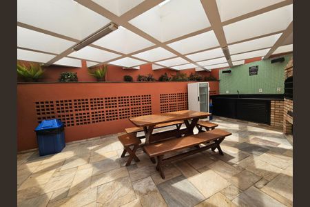 Apartamento à venda com 100m², 2 quartos e 2 vagasÁrea comum - Churrasqueira