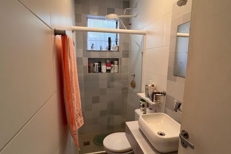 Banheiro de casa à venda com 4 quartos, 197m² em Bancários, Rio de Janeiro