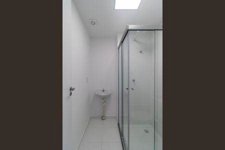 Banheiro de apartamento para alugar com 1 quarto, 24m² em Barra Funda, São Paulo