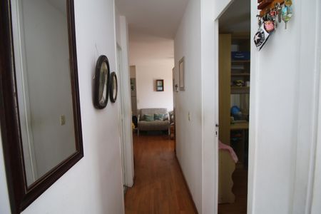 Apartamento à venda com 70m², 3 quartos e 1 vagaSala - Corredor