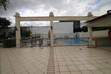 Apartamento à venda com 70m², 3 quartos e 1 vagaÁrea comum - Piscina