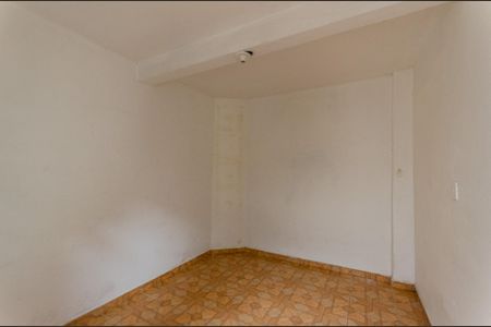 Quarto 2 de casa para alugar com 3 quartos, 100m² em Vila Mangalot, São Paulo