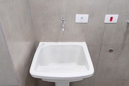 Sala, cozinha e área de serviço de apartamento para alugar com 1 quarto, 32m² em Brasilândia, São Paulo