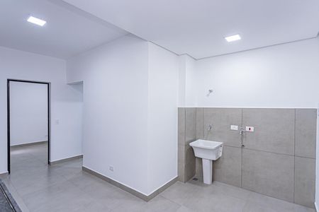 Sala, cozinha e área de serviço de apartamento para alugar com 1 quarto, 32m² em Brasilândia, São Paulo