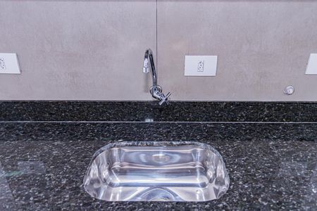 Sala, cozinha e área de serviço de apartamento para alugar com 1 quarto, 32m² em Brasilândia, São Paulo