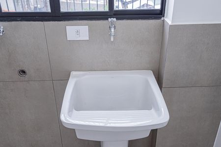 Sala, cozinha e área de serviço de apartamento para alugar com 1 quarto, 32m² em Brasilândia, São Paulo