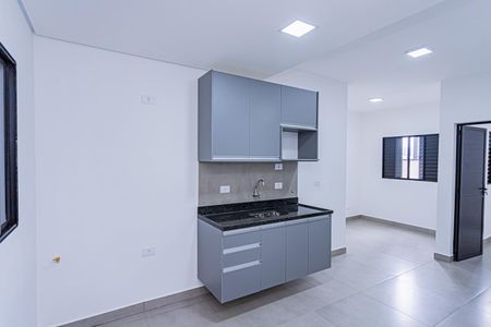 Sala, cozinha e área de serviço de apartamento para alugar com 1 quarto, 32m² em Brasilândia, São Paulo
