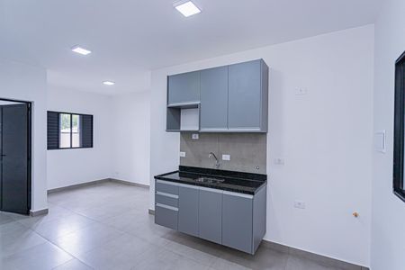 Sala, cozinha e área de serviço de apartamento para alugar com 1 quarto, 32m² em Brasilândia, São Paulo