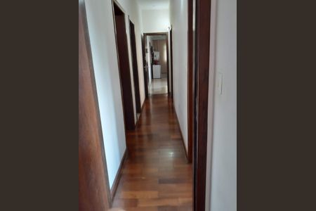 Corredor de apartamento para alugar com 4 quartos, 176m² em Santa Efigênia, Belo Horizonte