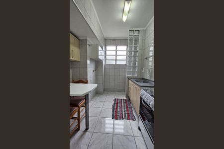 Cozinha de apartamento para alugar com 1 quarto, 48m² em Ponta da Praia, Santos
