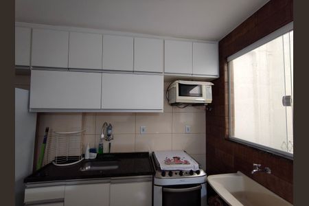 Cozinha de apartamento para alugar com 1 quarto, 30m² em Anil, Rio de Janeiro