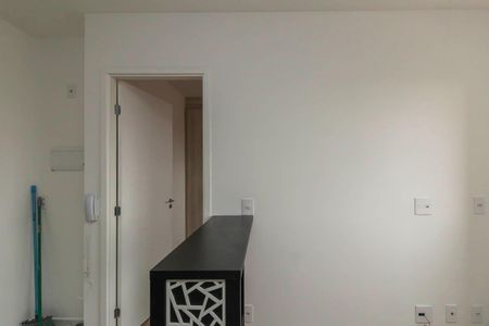 Sala/Cozinha de apartamento para alugar com 1 quarto, 26m² em Cidade Satelite Santa Barbara, São Paulo