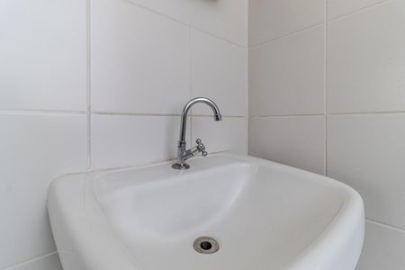 Banheiro de kitnet/studio para alugar com 1 quarto, 34m² em Centro Histórico de São Paulo, São Paulo