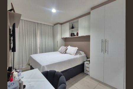 Apartamento à venda com 115m², 3 quartos e 2 vagas Apartamento à venda com 115m², 3 quartos e 2 vagasSuíte