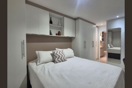 Apartamento à venda com 115m², 3 quartos e 2 vagas Apartamento à venda com 115m², 3 quartos e 2 vagasSuíte