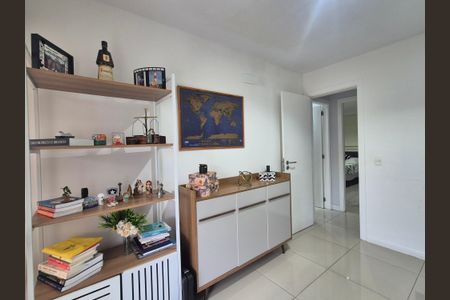 Apartamento à venda com 115m², 3 quartos e 2 vagas Apartamento à venda com 115m², 3 quartos e 2 vagasQuarto 1
