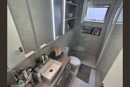 Apartamento à venda com 115m², 3 quartos e 2 vagas Apartamento à venda com 115m², 3 quartos e 2 vagasBanheiro suite