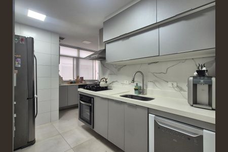 Apartamento à venda com 115m², 3 quartos e 2 vagas Apartamento à venda com 115m², 3 quartos e 2 vagasCozinha
