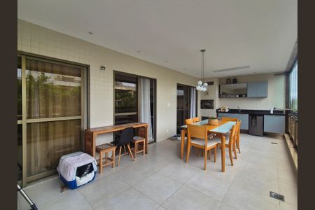 Apartamento à venda com 115m², 3 quartos e 2 vagas Apartamento à venda com 115m², 3 quartos e 2 vagasVaranda