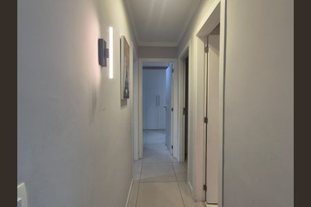 Apartamento à venda com 115m², 3 quartos e 2 vagas Apartamento à venda com 115m², 3 quartos e 2 vagasCorredor