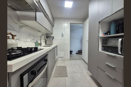 Apartamento à venda com 115m², 3 quartos e 2 vagas Apartamento à venda com 115m², 3 quartos e 2 vagasCozinha