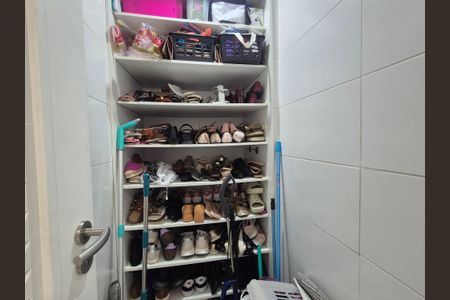 Apartamento à venda com 115m², 3 quartos e 2 vagas Apartamento à venda com 115m², 3 quartos e 2 vagasBanheiro de Serviço