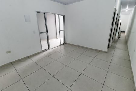 Sala de casa para alugar com 2 quartos, 77m² em Vila Franca, São Paulo