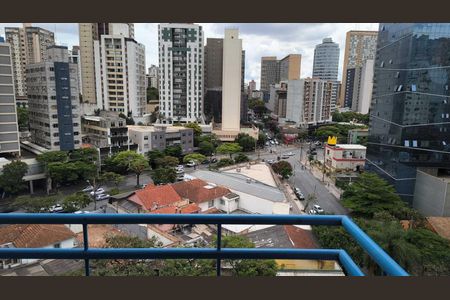Vista de kitnet/studio para alugar com 1 quarto, 48m² em Funcionários, Belo Horizonte
