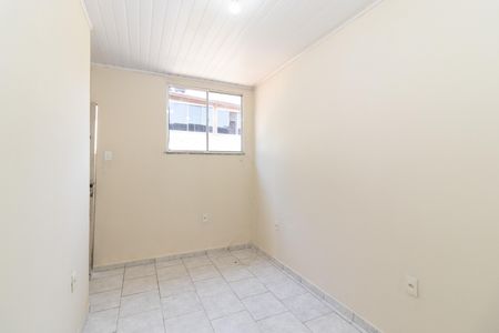 Sala de casa para alugar com 1 quarto, 38m² em Praça Seca, Rio de Janeiro
