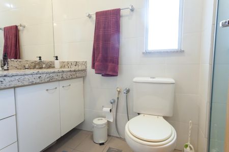 Apartamento à venda com 83m², 3 quartos e 2 vagas Apartamento à venda com 83m², 3 quartos e 2 vagasBanheiro da Suíte