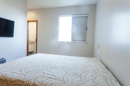 Apartamento à venda com 83m², 3 quartos e 2 vagas Apartamento à venda com 83m², 3 quartos e 2 vagassuite