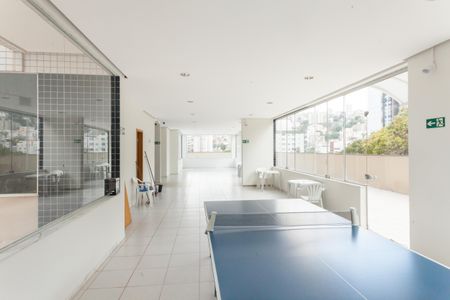 Apartamento à venda com 83m², 3 quartos e 2 vagas Apartamento à venda com 83m², 3 quartos e 2 vagasÁrea comum - Salão de festas