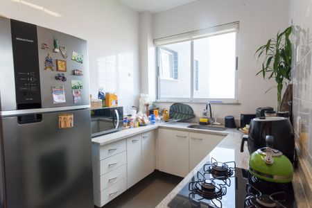 Apartamento à venda com 83m², 3 quartos e 2 vagas Apartamento à venda com 83m², 3 quartos e 2 vagasCozinha