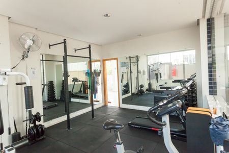 Apartamento à venda com 83m², 3 quartos e 2 vagas Apartamento à venda com 83m², 3 quartos e 2 vagasÁrea comum - Academia