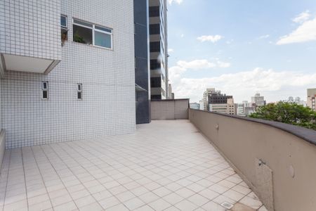 Apartamento à venda com 83m², 3 quartos e 2 vagas Apartamento à venda com 83m², 3 quartos e 2 vagasÁrea comum