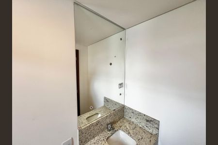 Apartamento para alugar com 63m², 2 quartos e 1 vaga Apartamento para alugar com 63m², 2 quartos e 1 vagaBanheiro da Suíte
