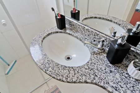 Casa de condomínio à venda com 87m², 2 quartos e 2 vagasBanheiro da Suíte 2