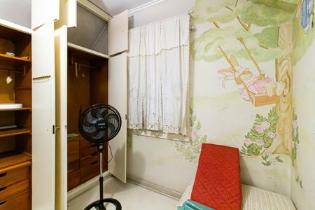 Casa à venda com 450m², 4 quartos e 15 vagas Casa à venda com 450m², 4 quartos e 15 vagasQuarto 2