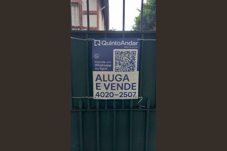 Casa à venda com 450m², 4 quartos e 15 vagas Casa à venda com 450m², 4 quartos e 15 vagasPlaquinha