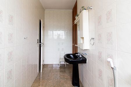 Casa à venda com 450m², 4 quartos e 15 vagas Casa à venda com 450m², 4 quartos e 15 vagasBanheiro da Suíte 1