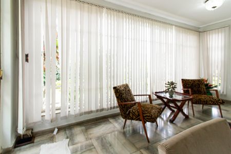 Casa à venda com 450m², 4 quartos e 15 vagas Casa à venda com 450m², 4 quartos e 15 vagasSala de Jantar 2