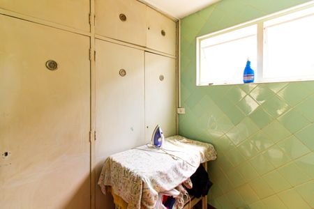 Casa à venda com 450m², 4 quartos e 15 vagas Casa à venda com 450m², 4 quartos e 15 vagasÁrea de Serviço