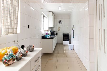 Casa à venda com 450m², 4 quartos e 15 vagas Casa à venda com 450m², 4 quartos e 15 vagasCozinha