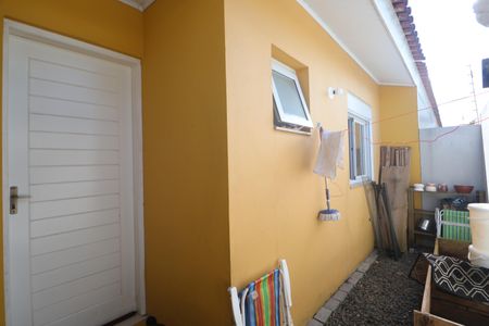 Casa de condomínio à venda com 50m², 2 quartos e 1 vagaÁrea externa