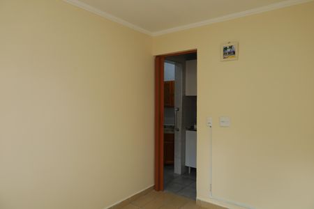 Quarto 1 de apartamento para alugar com 2 quartos, 56m² em Conjunto Residencial José Bonifácio, São Paulo