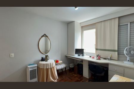 Apartamento à venda com 117m², 3 quartos e 2 vagas Apartamento à venda com 117m², 3 quartos e 2 vagasQuarto 2