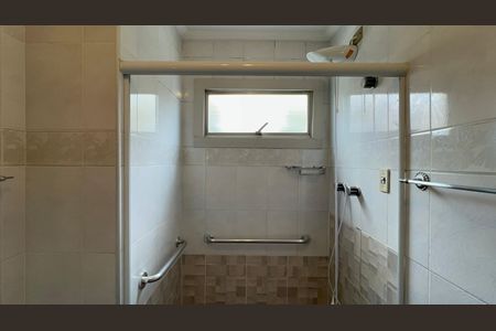 Apartamento à venda com 117m², 3 quartos e 2 vagas Apartamento à venda com 117m², 3 quartos e 2 vagasBanheiro da Suíte