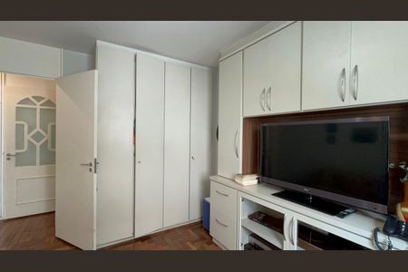 Apartamento à venda com 117m², 3 quartos e 2 vagas Apartamento à venda com 117m², 3 quartos e 2 vagasQuarto 1