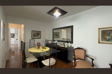 Apartamento à venda com 117m², 3 quartos e 2 vagas Apartamento à venda com 117m², 3 quartos e 2 vagasSala de Jantar